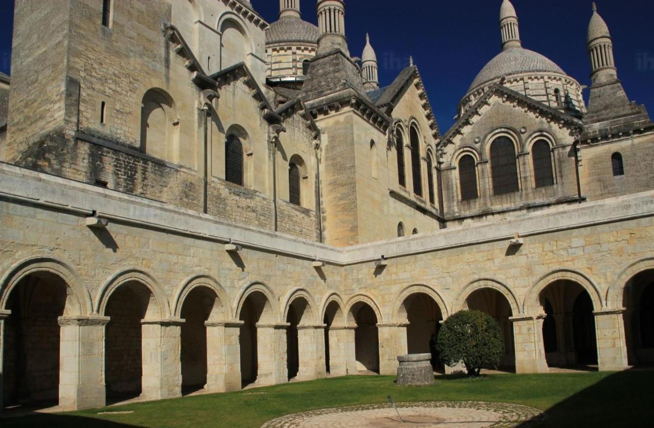 Ferienwohnung Corps Et Graphi Périgueux Exterior foto